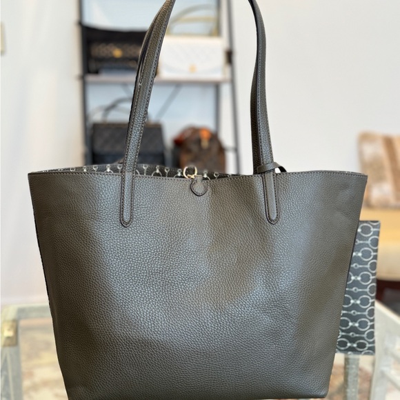 Lauren Ralph Lauren Faux-Leather Large Reversible Tote Bag  Lauren Ralph Lauren Reversible  olive green Tote‎ Bag